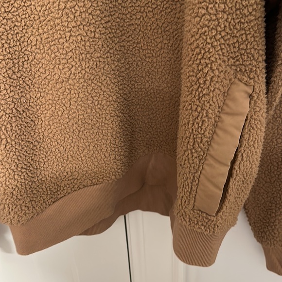 Old Navy Men’s size XXL Teddy quarter sweatshirt - Picture 3 of 3